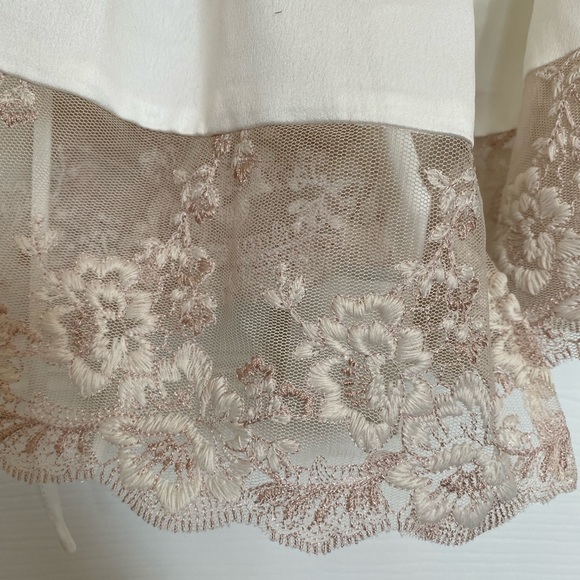 BHLDN Bridal Robe - Picture 2 of 3